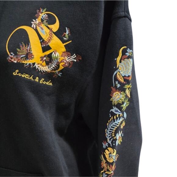 SCOTCH & SODA Men's Black Hoodie with Floral Embroidered Sleeve Design New Small - Picture 6 of 10